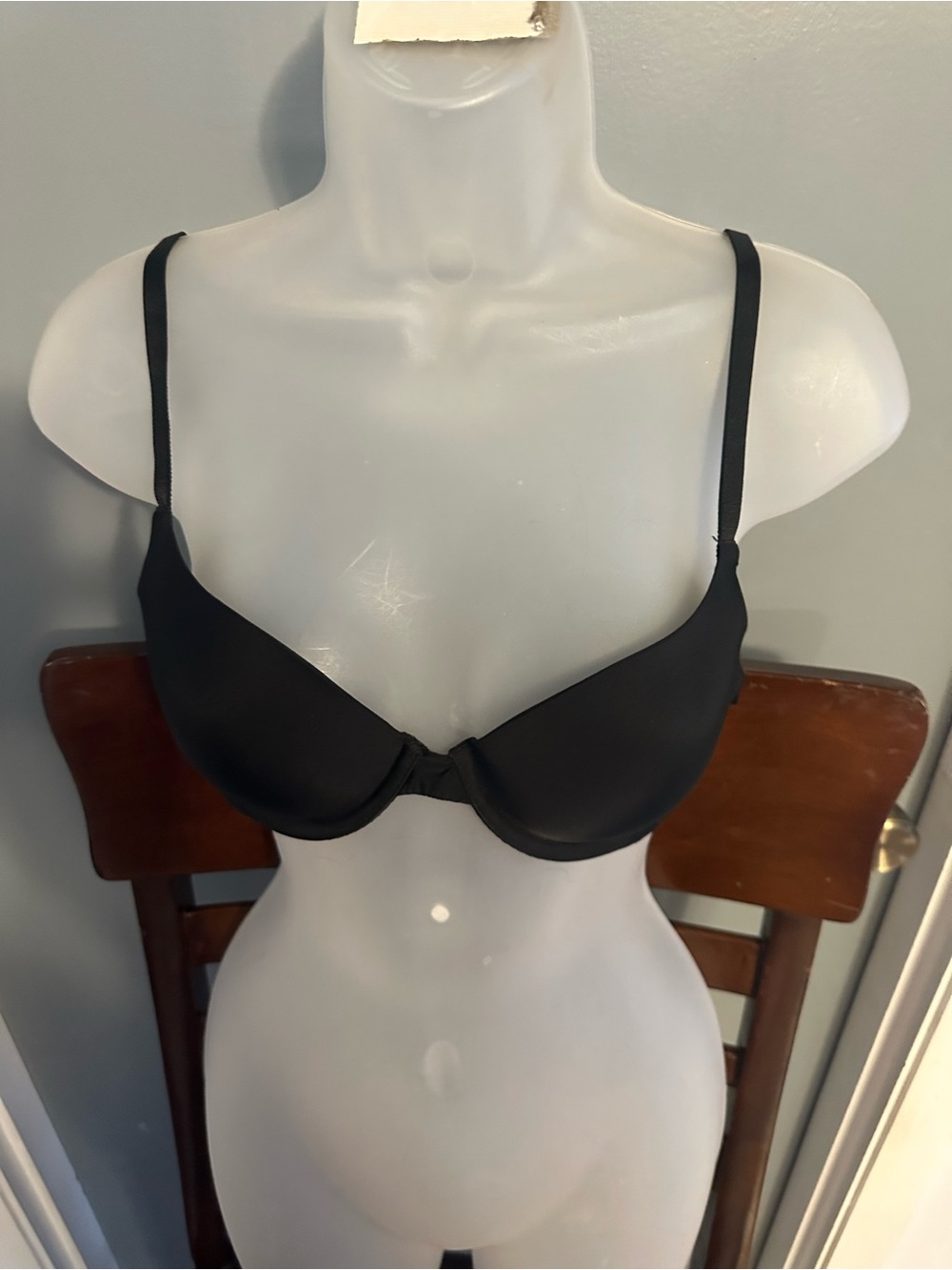 Victoria's Secret Black Smooth T-Shirt Bra